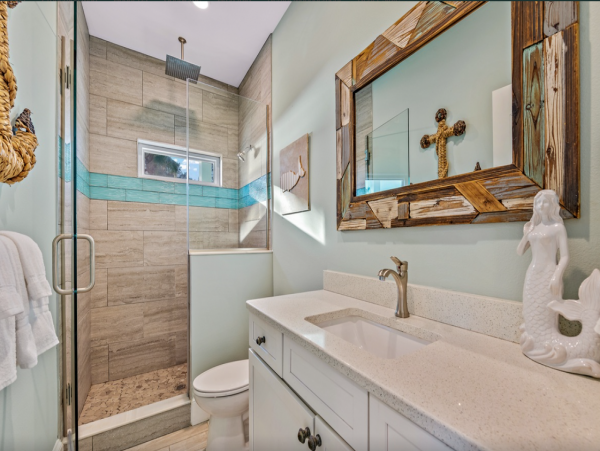 Anna Maria Island Luxury Pool Vacation Home Available Today!