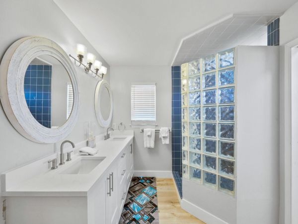 Pensacola Beach Five Bedroom Vacation Pool Home Sleeps 23