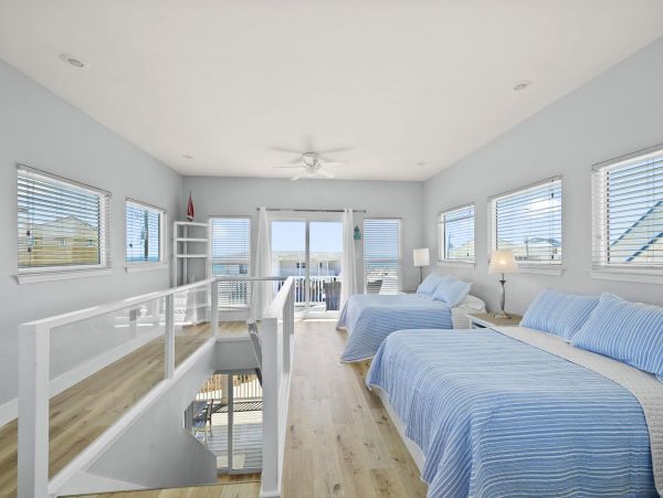 Pensacola Beach Five Bedroom Vacation Pool Home Sleeps 23