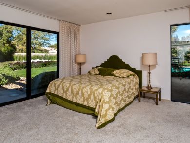 Queen Bed in Second Bedroom