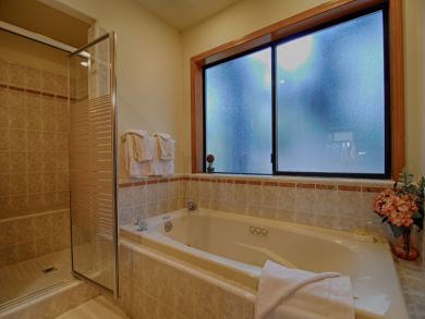 Whirlpool Tub & Walk-in Shower