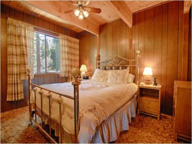 Master Bedroom with Queen Bed