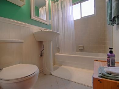 Bathroom with Shower in Tub Bathroom with Shower in Tub