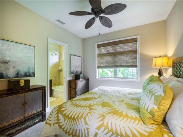 Kona Luxury Three Bedroom Vacation Rental - Golf Course View