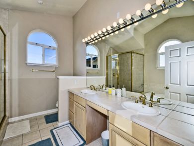 Master Bathroom with His & Her Sinks