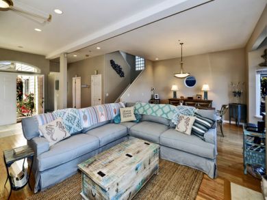 Living & Dining Area