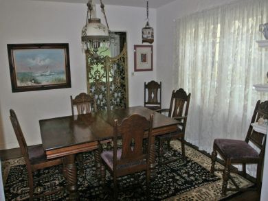 Dining Area for Six