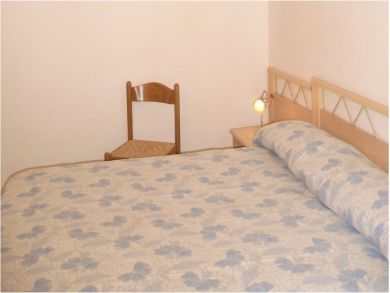 Guest Bedroom has Queen Bed