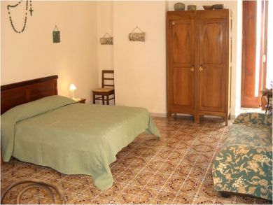 Queen Bed in Fourth Bedroom