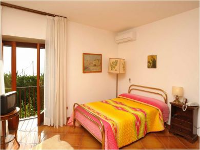 Fifth Bedroom with Double Bed