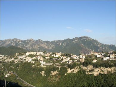 Hamlet & Mountain View