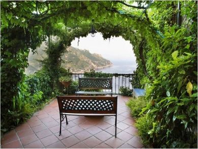 Shaded Seating Area