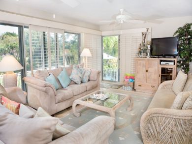 Sanibel Vacation Home Sleeps Eight Short Walk to the Beach