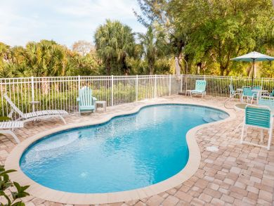 Sanibel Vacation Home Sleeps Eight Short Walk to the Beach