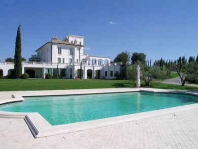 Luxury Vacation Country Villa with Pool in Bracciano Lake, Rome, Italy Luxury Vacation Country Villa with Pool in Bracciano Lake, Rome, Italy