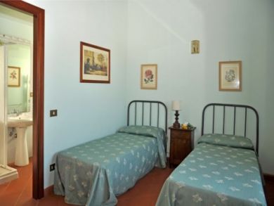 Fourth Bedroom with Twin Beds