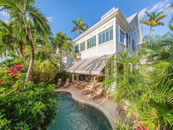 The Florida Keys Luxury 3-Story Home & Guest House - Private Pool & Exclusive Amenities