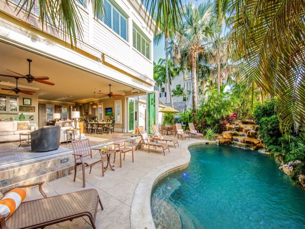 The Florida Keys Luxury 3-Story Home & Guest House - Private Pool & Exclusive Amenities