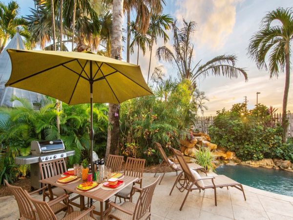 The Florida Keys Luxury 3-Story Home & Guest House - Private Pool & Exclusive Amenities