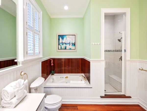 The Florida Keys Luxury 3-Story Home & Guest House - Private Pool & Exclusive Amenities