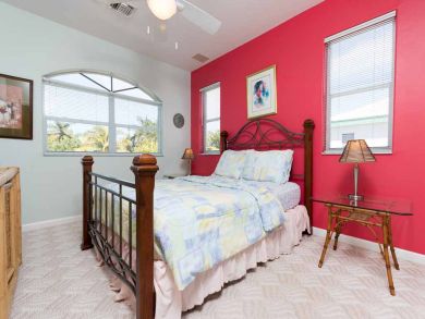 Bedroom with Queen Bed