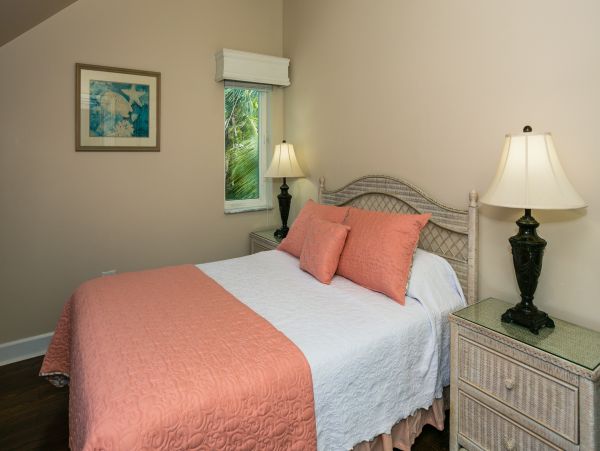 Grand Cayman Vacation Rentals - Cayman Kai Beachfront Villa