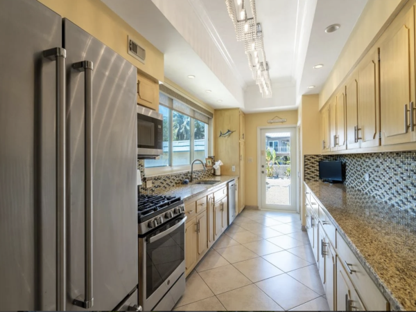 Marathon Vacation Home with Pool Easy Access to Gulf.