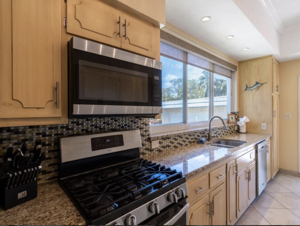 Marathon Vacation Home with Pool Easy Access to Gulf.