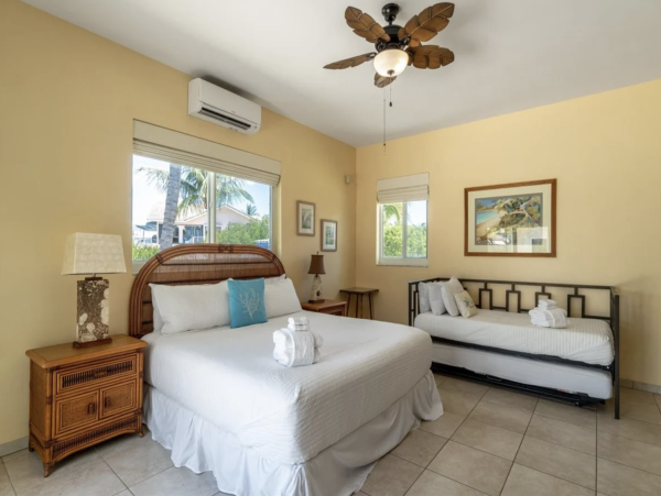 Marathon Vacation Home with Pool Easy Access to Gulf.