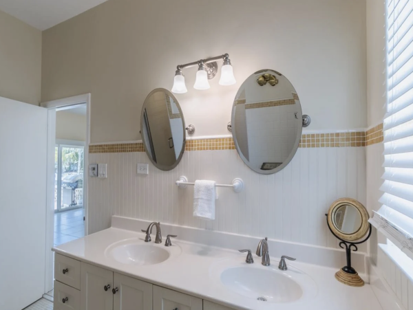 Marathon Vacation Home with Pool Easy Access to Gulf.