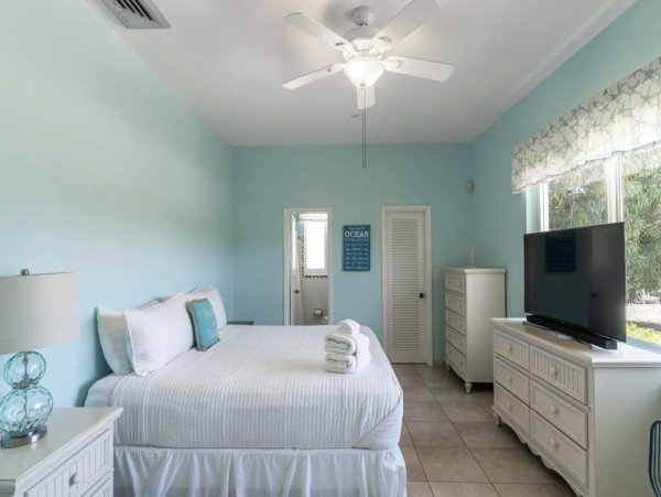Marathon Vacation Home with Pool Easy Access to Gulf.
