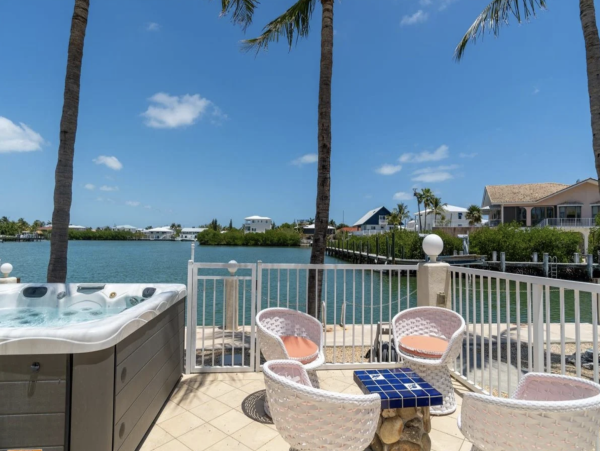 Marathon Vacation Home with Pool Easy Access to Gulf.