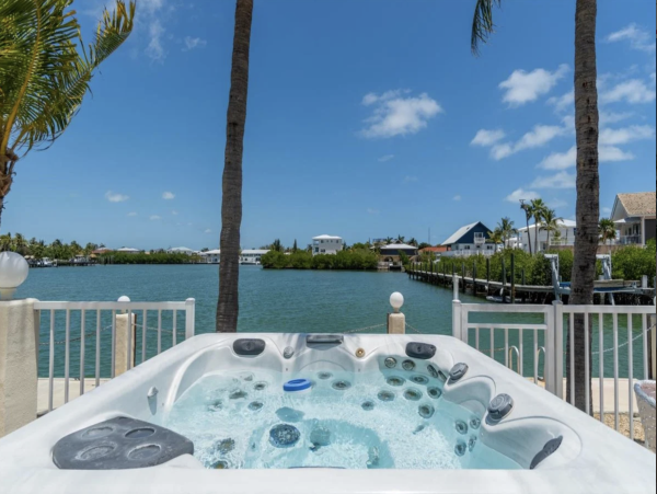 Marathon Vacation Home with Pool Easy Access to Gulf.