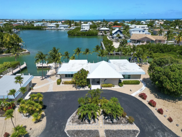Marathon Vacation Home with Pool Easy Access to Gulf.