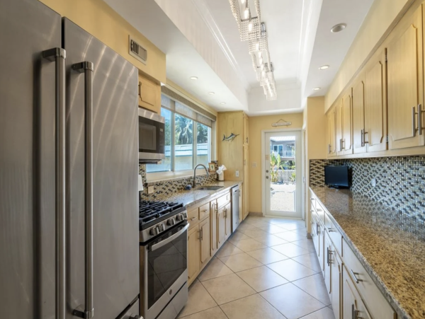 Marathon Vacation Home with Pool Easy Access to Gulf.