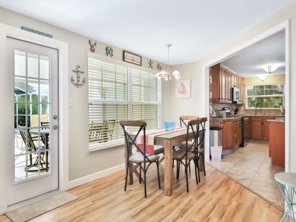 Longboat Key Spacious 3 Bedroom Family Home & Private Pool