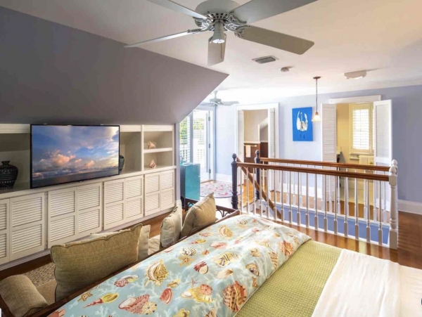2 Blocks From The Beach Key West Vacation Sleeps Ten Guests