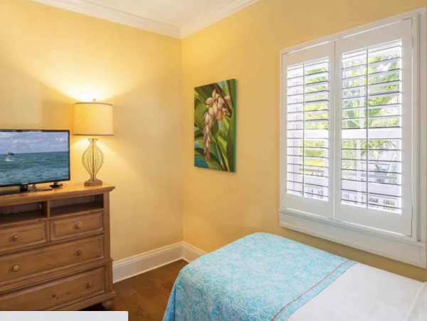 2 Blocks From The Beach Key West Vacation Sleeps Ten Guests