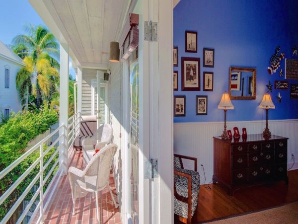 Key West Vacation Home Four Bedrooms with Pool Walk To Beach