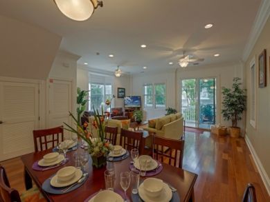 Dining Area with Seating for Eight