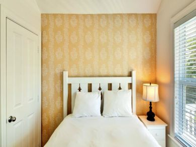 Queen Bed in Second Bedroom