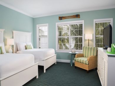 Guestroom with Two Queen Beds