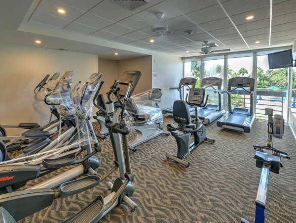 On Longboat Key Beach Two Bedroom Vacation Condo