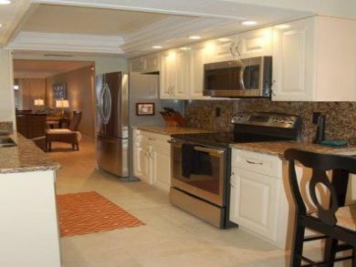 Siesta Key Condo with Pool & Access to Worlds Best Beach
