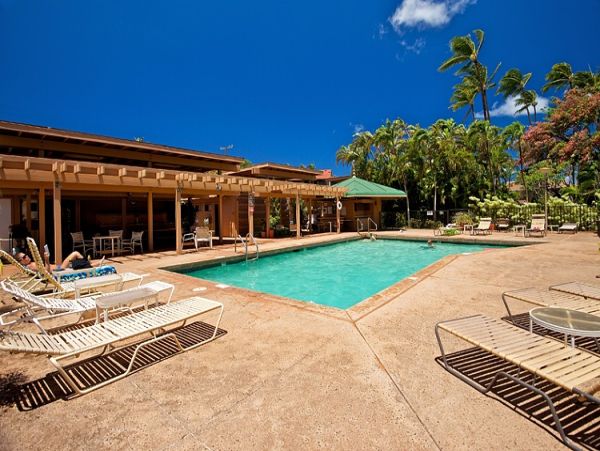 Oceanfront Family Condo in Honokowai - Unforgettable Maui Getaway