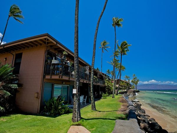 Oceanfront Family Condo in Honokowai - Unforgettable Maui Getaway