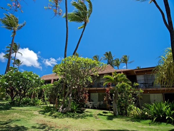 Oceanfront Family Condo in Honokowai - Unforgettable Maui Getaway