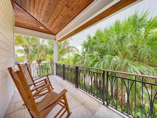 Anna Maria Island 4 Bedroom Luxury Vacation Rental Sleeps 8