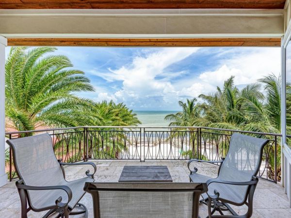 Anna Maria Island 4 Bedroom Luxury Vacation Rental Sleeps 8