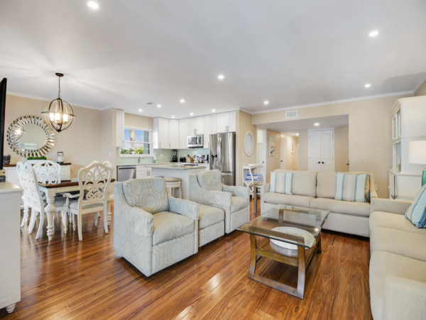 Anna Maria Three bedroom Beach Condos Sleeps 6